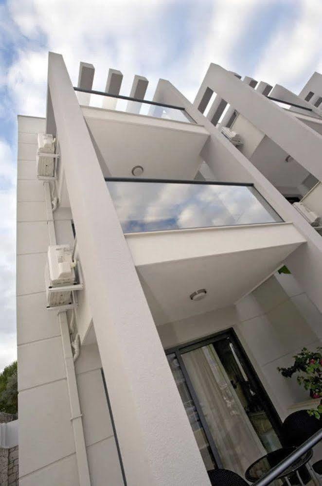 Kondo Suites Чесме Екстериор снимка