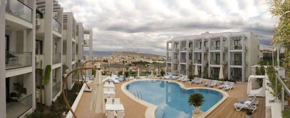 Kondo Suites Чесме Екстериор снимка