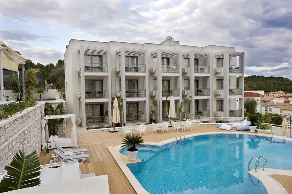 Kondo Suites Чесме Екстериор снимка